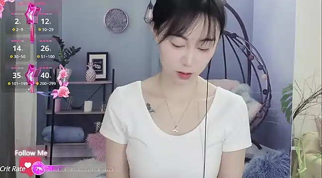 Lisa-s online show from February 12, 2025, 3:07 am