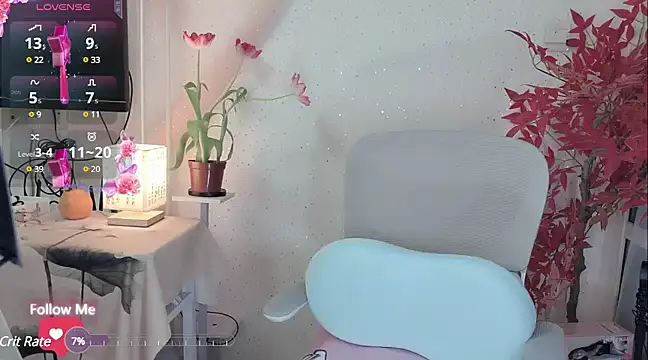 Lisa-s online show from March 15, 2025, 7:42 am