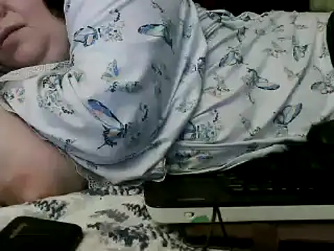 Snapshot of WHITEDAROSE chatting on January 13, 2025, 7:10 pm WHITEDAROSE online show from January 13, 2025, 7:10 pm