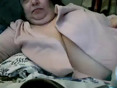 Snapshot of WHITEDAROSE chatting on February 10, 2025, 7:38 pm WHITEDAROSE online show from February 10, 2025, 7:38 pm