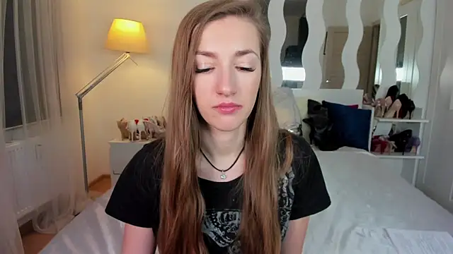 KateRedgar online show from January 29, 2025, 5:35 pm