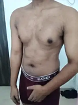 Snapshot of hottboy_39 chatting on July 10, 2026, 5:01 am hottboy 39 online show from July 10, 2026, 5:01 am