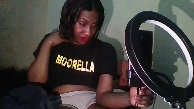 Moorella1 online show from September 24, 2025, 11:19 pm