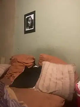 Moorella1 online show from November 23, 2025, 4:40 pm