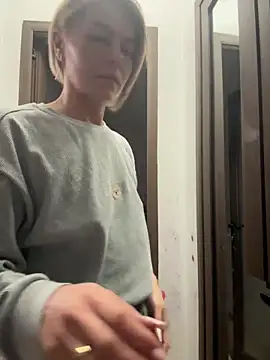 tanyagrey online show from November 20, 2025, 7:52 am