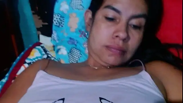 Snapshot of Alanagracia chatting on June 26, 2026, 1:37 pm Alanagracia online show from June 26, 2026, 1:37 pm