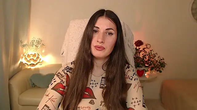 Snapshot of MaryMalory11 chatting on April 7, 2026, 5:35 pm MaryMalory11 online show from April 7, 2026, 5:35 pm