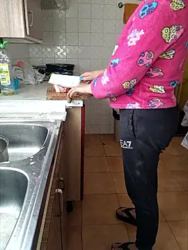 lamorbosa37 online show from January 14, 2026, 1:50 pm