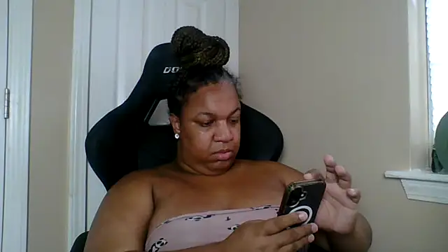 Badgirlbrittt online show from December 18, 2025, 7:20 pm