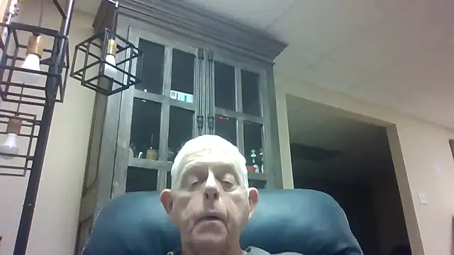 bootlegmanz online show from September 24, 2025, 3:04 pm