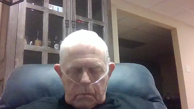 bootlegmanz online show from October 26, 2025, 2:45 pm