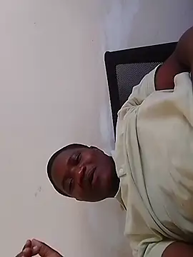 Algenis1232 online show from November 30, 2025, 5:50 pm