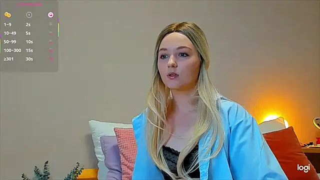 Snapshot of Agatha_weiss chatting on December 1, 2025, 4:56 pm Agatha weiss online show from December 1, 2025, 4:56 pm