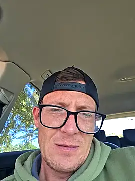 Snapshot of TheSouthernKing chatting on September 15, 2025, 7:19 am TheSouthernKing online show from September 15, 2025, 7:19 am