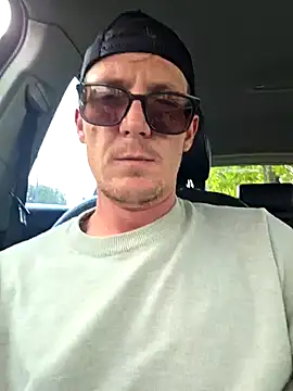 Snapshot of TheSouthernKing chatting on September 26, 2025, 12:31 pm TheSouthernKing online show from September 26, 2025, 12:31 pm