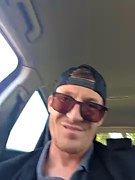 Snapshot of TheSouthernKing chatting on October 8, 2025, 9:29 am TheSouthernKing online show from October 8, 2025, 9:29 am