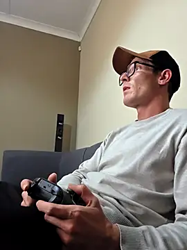 Snapshot of TheSouthernKing chatting on November 21, 2025, 1:10 pm TheSouthernKing online show from November 21, 2025, 1:10 pm