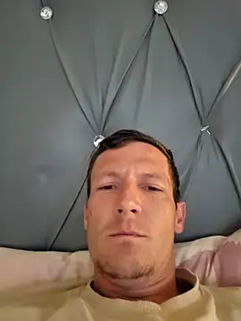 Snapshot of TheSouthernKing chatting on December 4, 2025, 4:22 am TheSouthernKing online show from December 4, 2025, 4:22 am