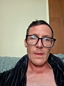 Snapshot of TheSouthernKing chatting on December 18, 2025, 10:54 am TheSouthernKing online show from December 18, 2025, 10:54 am