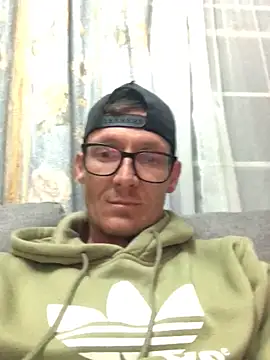Snapshot of TheSouthernKing chatting on May 24, 2026, 6:57 pm TheSouthernKing online show from May 24, 2026, 6:57 pm