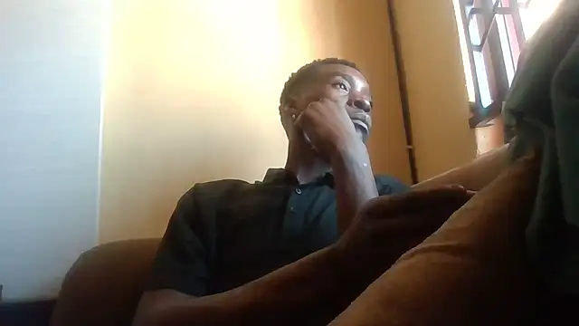 SmallGoodNutts online show from November 5, 2025, 9:31 am