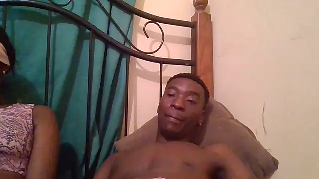 SmallGoodNutts online show from November 6, 2025, 5:30 am