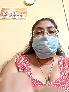 LAVERNIYA  online show from March 19, 2025, 12:34 pm