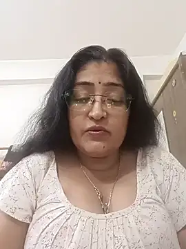 LAVERNIYA  online show from October 24, 2025, 11:50 am