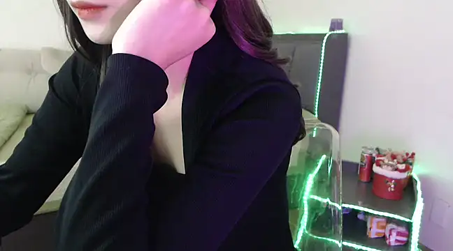 Snapshot of Zem-Fortunately chatting on January 15, 2025, 7:37 am Zem-Fortunately online show from January 15, 2025, 7:37 am