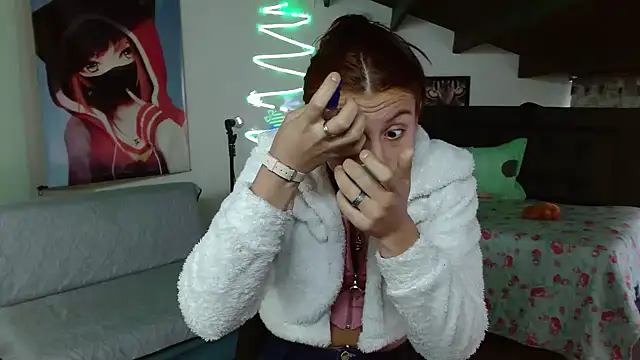 Kloe Deker online show from December 11, 2024, 1:39 pm