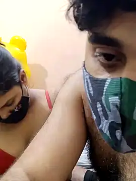 IND COUPLE1 online show from December 29, 2024, 7:32 pm