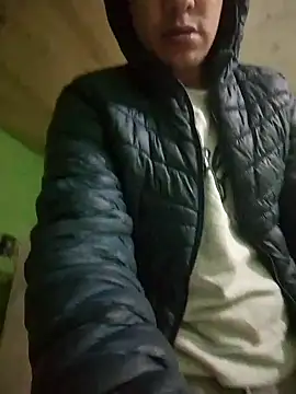 Alonsomadeira online show from January 17, 2026, 1:27 pm