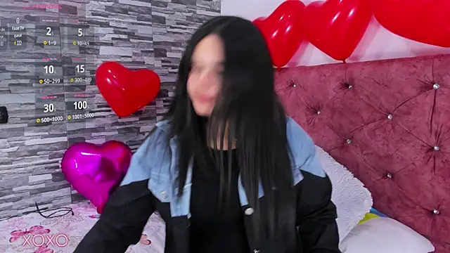 skyhotgirll online show from February 14, 2025, 8:15 pm