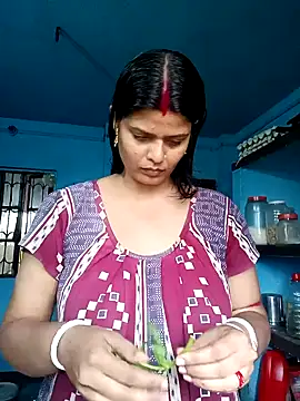 Hot Pakhi online show from January 29, 2025, 4:47 am