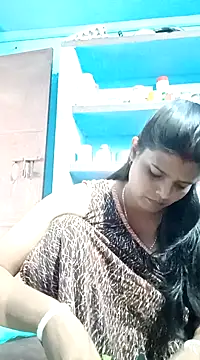 Hot Pakhi online show from February 11, 2025, 2:46 am