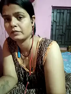 Hot Pakhi online show from March 12, 2025, 11:53 am