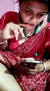 Hot Pakhi online show from March 14, 2025, 2:08 pm