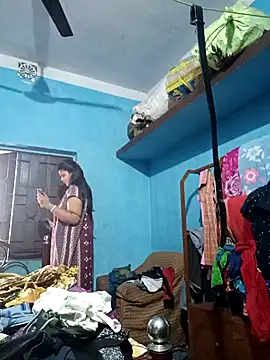 Hot Pakhi online show from March 17, 2025, 11:10 am