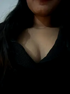 Hot Goldengirl online show from December 5, 2025, 7:10 pm