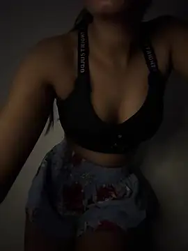 Hot Goldengirl online show from May 16, 2026, 7:45 pm