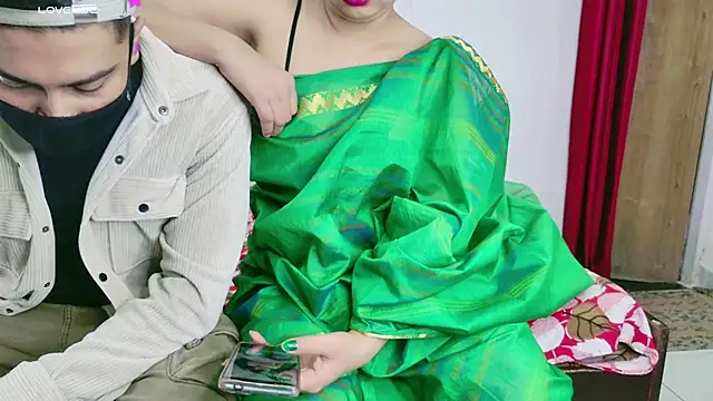 Snapshot of RupaliDixit chatting on November 26, 2025, 5:25 pm RupaliDixit online show from November 26, 2025, 5:25 pm