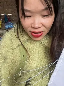 Laura8910 online show from February 20, 2025, 4:18 am