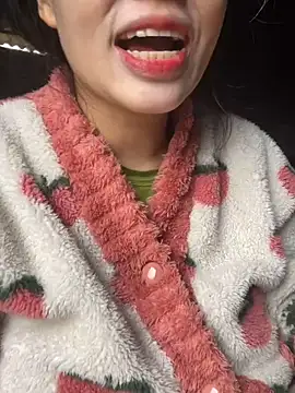 Laura8910 online show from March 16, 2025, 6:20 am