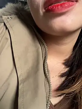 Laura8910 online show from March 21, 2025, 9:34 am