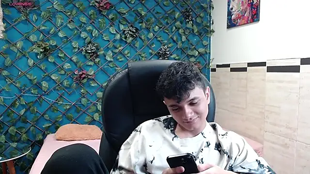 Waturox online show from November 8, 2025, 6:29 pm