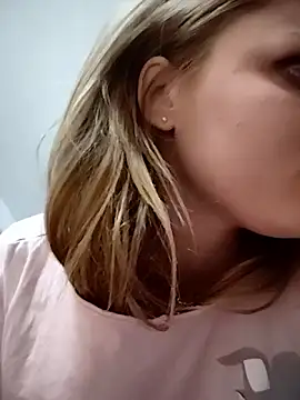 KimySandy online show from September 25, 2025, 4:38 am