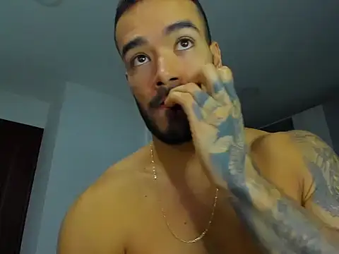 Alexander Martines online show from October 5, 2025, 12:09 am