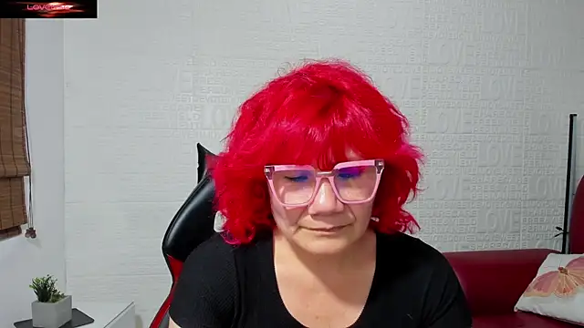 Salomeediaz  online show from February 3, 2025, 9:07 pm