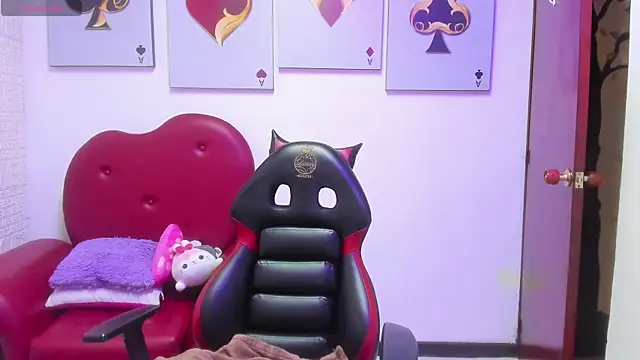 Salomeediaz  online show from April 11, 2026, 9:19 pm