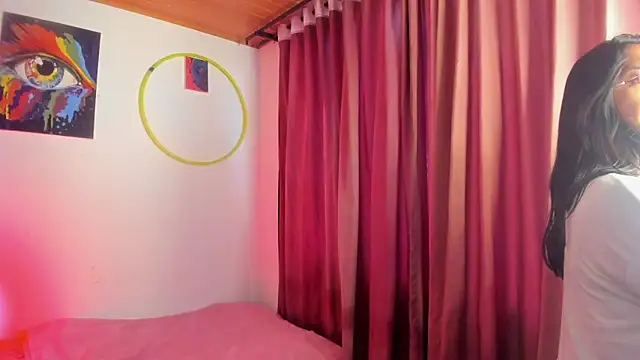 nicole volkov online show from February 5, 2025, 10:55 pm